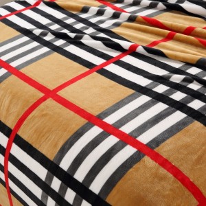 Winter warm velvet coverlets printing polyester bedding king size orange blanket supplier