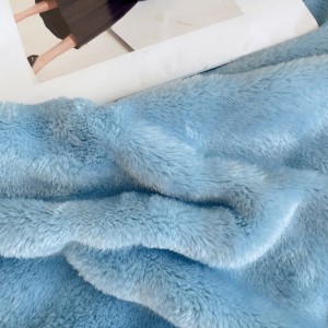 Hot selling 1-pieces home hotel textile blue solid color home textiles milk fleece blanket supplier