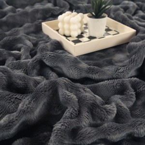 Premium milk velvet bed linen winter 4pcs home textile grey plain color blankets supplier