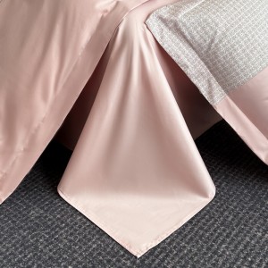 Hot selling pink quilt cover embroidered fitted sheets flat sheet 100% cotton home textile 4-pieces bedding set supplier