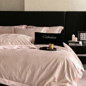 Wholesale Simple style quilt cover hot selling king size bedsheets 2 pink jacquard pillowslips bedding set for adults