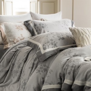 Winter pink comforter sets premium carving craft bedsheets 2 soft pillow shams bedding set manufacture