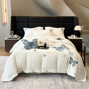 Hot selling winter milk fleece bed linen 1.8m coverlets with white pillow shams fluffy duvet cover queen size bedding set supplier