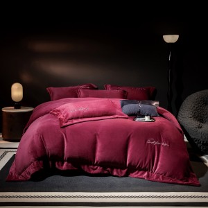 Hot selling winter purple milk fleece bed linen 1.8m coverlets with 2 solid color pillow shams fluffy duvet cover queen size bedding set supplier