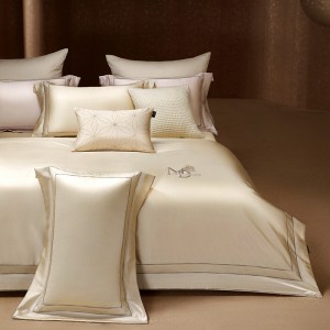High Luxury Long Staple Cotton Embroidery Custom Jacquard Lace Edge Duvet Cover 4 PCS Bedding Set