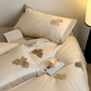 100S Cotton Brushed Stain Cartoon Embroidery Duvet Cover Light Brown 4PCS Bedding Set For Kids And Adults