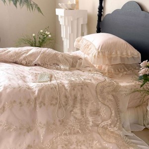140S Long Staple Cotton Pink Embroidery Quilt Cover 4PCS Bedding Set