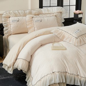 Milk Velvet Bed Cover Bed Sheets Double Pillowcases Lace Edge 4PCS White Bedspread Bedding Set