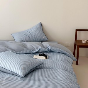 Wholesale high-quality blue cotton duvet cover printing bed sheet 4piece home textile bedding set supplier
