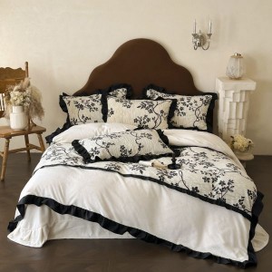 Floral yarn-dyed jacquard duvet cover black white cotton bedding set