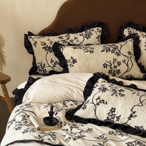 Floral yarn-dyed jacquard duvet cover black white cotton bedding set