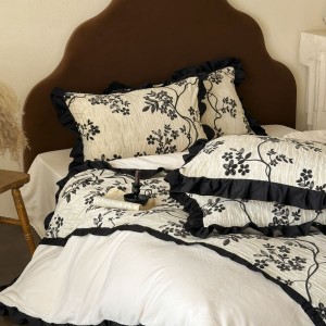 Floral yarn-dyed jacquard duvet cover black white cotton bedding set