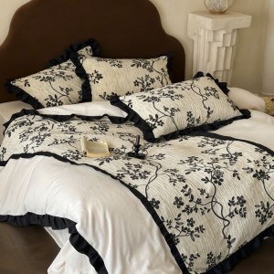 Floral yarn-dyed jacquard duvet cover black white cotton bedding set
