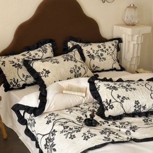Floral yarn-dyed jacquard duvet cover black white cotton bedding set