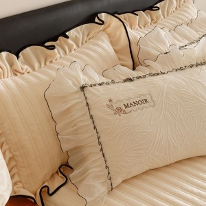High Gram Milk Velvet Embroidery Bedspread Bed Skirt White Lace Edge Bedding Set