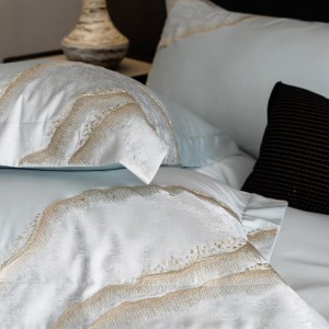 Hot-selling 4-pieces textile plant embroidery 2m/2.2m bedsheet flat sheets blue quilt cover premium lyocell cotton bedding set manufacture