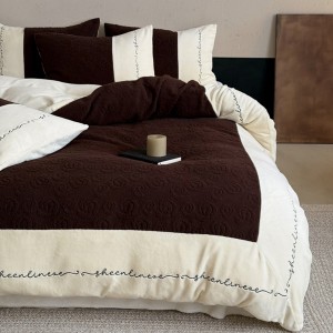 Brown Milk Velvet Quilt Cover Rose Jacquard 4PCS Bedding Set