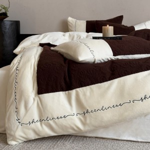 Brown Milk Velvet Quilt Cover Rose Jacquard 4PCS Bedding Set