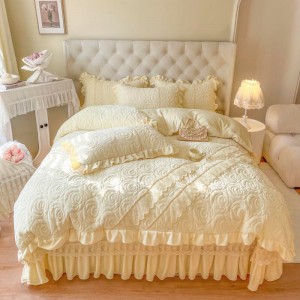 Light luxury milk velvet bed linen exquisite king size house lace comforter cover bedroom yellow bedding set wholesaler