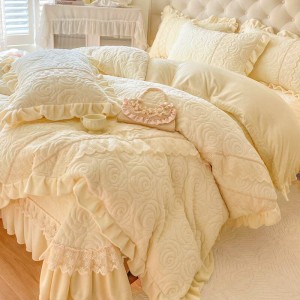 High Quality 4pcs Milk Fleece Yellow Bedsheet Quilted Duvet Quilt Cover Set Customized Ruffles Bedding Set Supplier