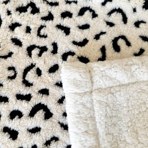 High Quality 1pcs Tafu Velvet Printing Lamb Wool Blanket Supplier