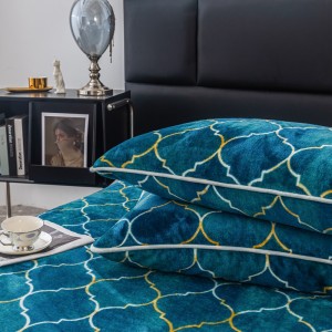 Customized Hot Gram Weight Super Soft Flannel Fleece Cozy Green Printing Blanket