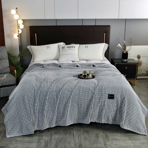 High-weight Milk Fleece Blanket Bed Cover ODM/OEM Home Hotel Textile Bedding Set