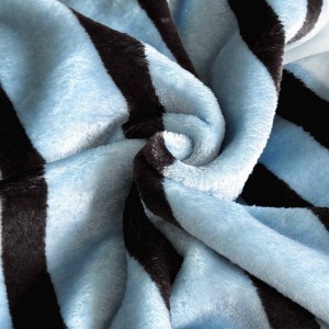High Quality Winter Flannel Fleece Coverlets White Printing Blanket Supplier