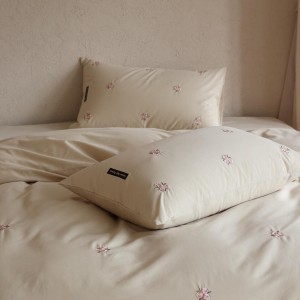 Wholesale high-end pillowcases beige sanding comforter set soft bed linen fitted sheets 2m/2.2m bedding set for adults
