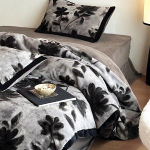 Winter warm printing quilt cover black milk fleece adult comforter cover black bedsheets home textile bedding set supplier