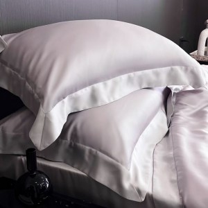 Wholesale purple mulberry silk summer cool bedroom bedding hot selling solid color home hotel textile quilts for children