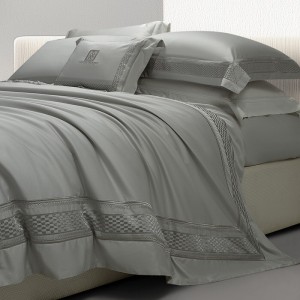 Light luxury senior satin cotton bed linen exquisite king size house solid color comforter cover bedroom bedding set wholesaler