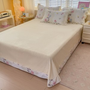 Hot selling winter white milk fleece bed linen 1.8m coverlets with 2 soft pillow shams fluffy duvet cover queen size bedding set supplier