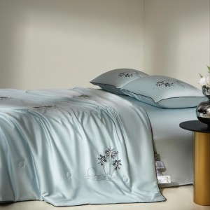 Luxury satin 100% lyocell fiber blue pillowcase king size customizable embroidery bed linen bedding set quilt sets manufacturer