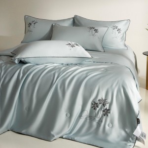 Luxury satin 100% lyocell fiber blue pillowcase king size customizable embroidery bed linen bedding set quilt sets manufacturer