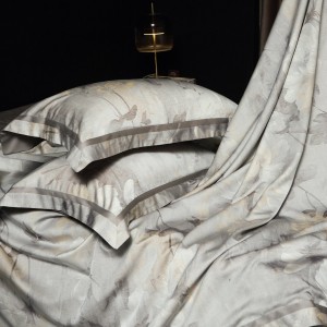 Luxury Grey Satin Jacquard Pillow Shams 100S Cotton Silky Duvet Cover 4 Piece Bed Sheet Bedding Set Supplier