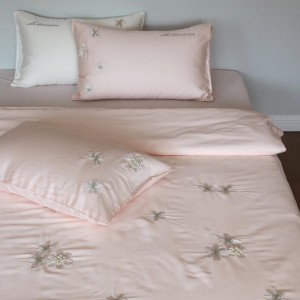 Wholesale pink king size bed sheet comforter high-end satin embroidery duvet cover lyocell cotton pillow case bed linen bedding set