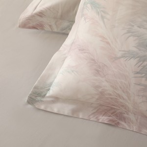 Wholesale high-end pillowcases pink digital printing comforter set soft bed linen fitted sheets 2m/2.2m bedding set for adults