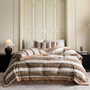 Customized Brown Printed 4 Piece Home Textiles Flannel Bedding Fluffy Winter Warm Bed Sheet Blanket Supplier