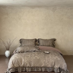 Brown digital printing ruffles comforter duvet cover cotton double yarn bedding set supplier