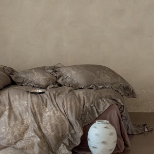 Brown digital printing ruffles comforter duvet cover cotton double yarn bedding set supplier