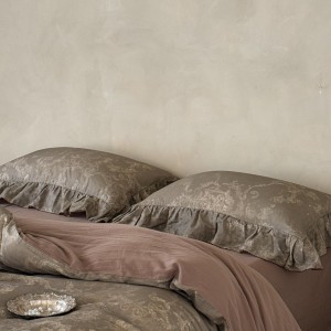 Brown digital printing ruffles comforter duvet cover cotton double yarn bedding set supplier