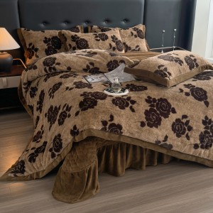 Winter Warm Brown Printed Bedding 4 Pcs Rabbit Velvet Comforter Duvet Cover Ruffles Bedding Set Supplier