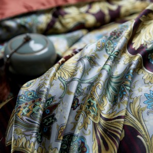 Premium Quality 100% Mulberry Silk 4pcs Jacquard Home Hotel Textiles Red Comforter Duvet Cover Designer Bedding Set