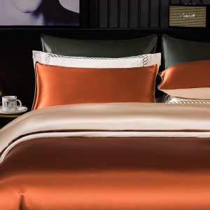 Solid Color Cotton 4-pieces Comforter Cover 2m/2.2m Bed Flat Sheets Soft Pillowcase Cotton Colored Bedding Set Manufacture