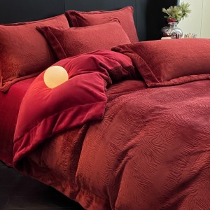 Factory Wholesale Custom Solid Color Duvet Cover Class a Soft Fluffy Carved Milk Velvet Red Four-Piece Bed Sheet Bedding Set