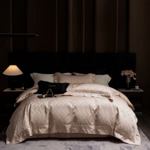 Pink high-precision yarn-dyed jacquard duvet quilt comforter cover bed sheets four-piece bedding set