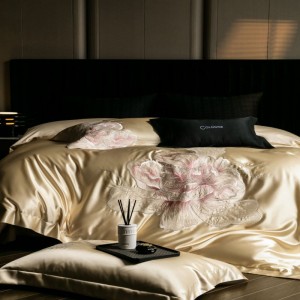 Luxury floral embroidery duvet cover soft bed sheets 100% Egyptian cotton gold bedding set
