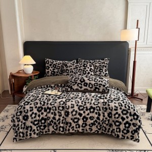 High Quality Rabbit Fleece Pillow Cases Brown Printing Comforter Cover Home Textile Bedding Set Supplier