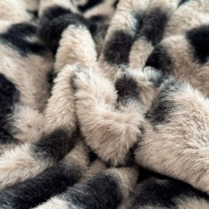 High Quality Rabbit Fleece Pillow Cases Brown Printing Comforter Cover Home Textile Bedding Set Supplier